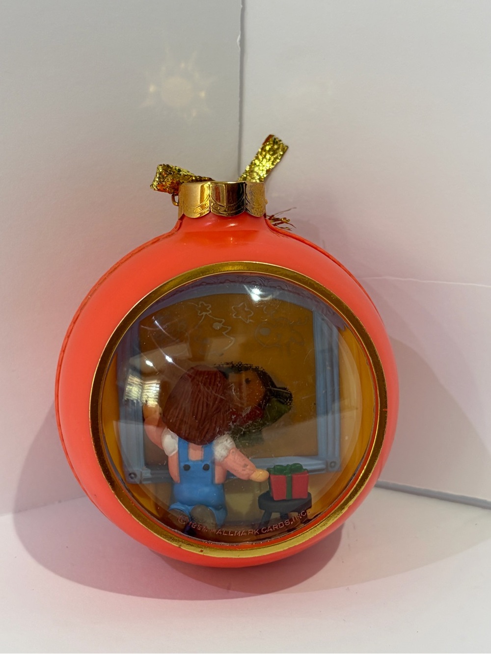 1984 Hallmark Keepsake Holiday Friendship Ornament